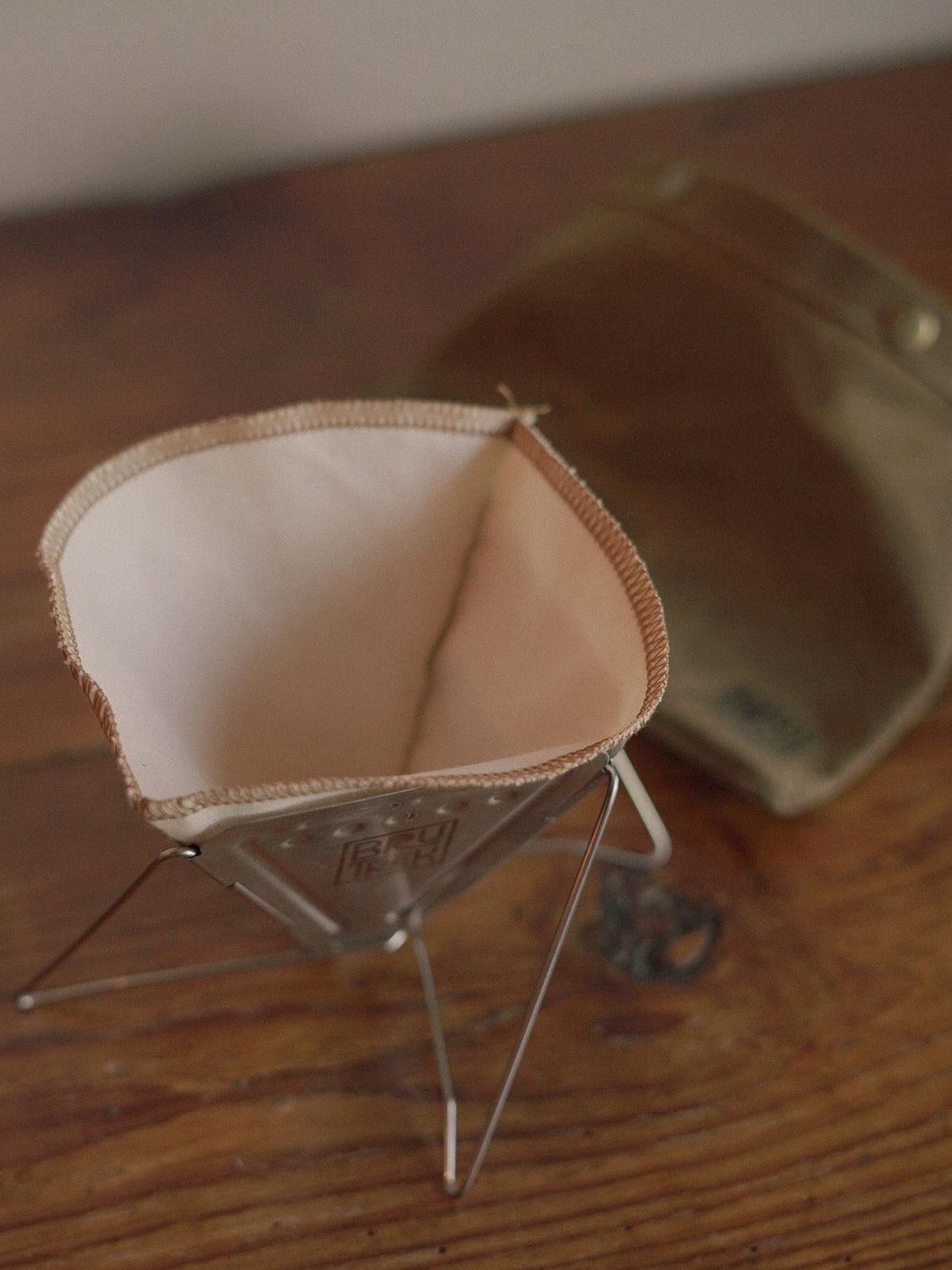 BRU TREK POUR OVER TRAVEL KIT